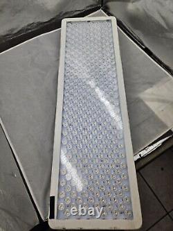 Thérapie par la lumière LED REDALTERNATIVE VIG1500 1500W 50/60 Hz Tension d'entrée AC90-265V